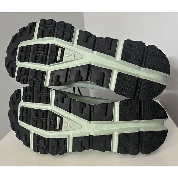 On Cloud Womens SZ 9 Cloudtec Ultra Mint Green running training walking shoes - Picture 7 of 8